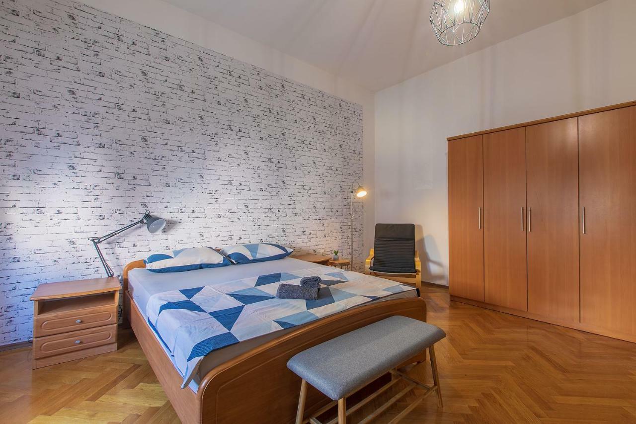 Polias Apartment Пула Екстериор снимка